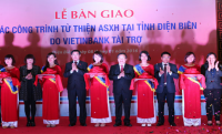 Lãnh đạo Ngân hàng Vietinbank và lãnh đạo tỉnh cắt băng khánh thành các công trình từ thiện, an sinh xã hội