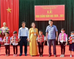 49 trao căp phao nam 2020 Mường Lay 01