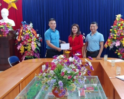 43 HỖ TRỢ ĐV BỆNH HIỂM NGHÈO MƯỜNG MƯƠN