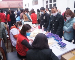 50 CONG DOAN NGANH Y TE VAN DONG HIEN MAU 02