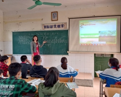 73 TRƯỜG THCS TT HỨ TUẦN LỄ ÁO DÀI 04