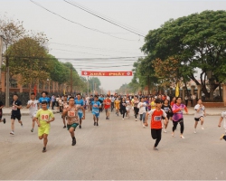 16 bài phát động phong trào thi đua 03