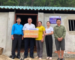 32 Tin bài trao Mái ấm công đoàn