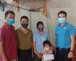 85 Muong cha TRAO QUÀ THÁG CÔG NHÂN 2021 ngày 01 6