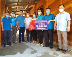 40 HỖ TRỢ COVIDTRAO MÁI ẤM CĐ TAI HUYEN NAM PO 02