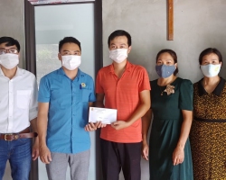 48 LDLD huyen mường chà thăm hỏi đoàn viên bi thiet hai do thien tai 01