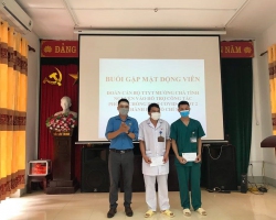 49  TẶNG QUÀ ĐOÀN CHỐG DỊCH COVID 19 MƯỜNG CHÀ 02