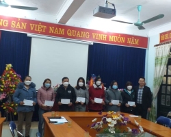 49 Mường Chà Tặng quà cho 55 đoàn viên và người lao động 02