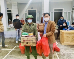 72 tin Công đoàn Cao su Điện Biên chăm lo tết