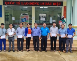46 Tin tuyên truyền Tháng công nhân Tủa Chùa 02