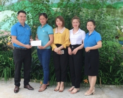 61 Tin TRAO QUÀ THÁNG CN huyện Mường Chà 02