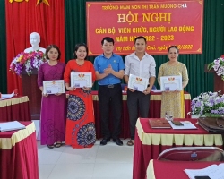 19 tin HỘI NGHỊ, CB, VC truong mam non thi tran muong cha 01