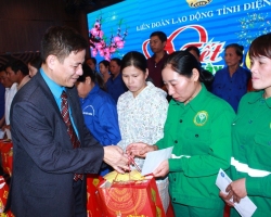 11 TIN CHĂM LO TẾT