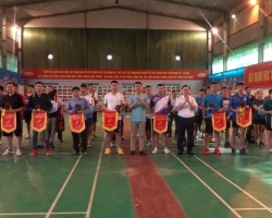 27 GIẢI CẦU LÔNG huyen mường ảng 03