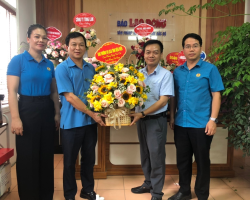 LĐLĐ tỉnh chúc mừng 99 năm Ngày Báo chí cách mạng Việt Nam