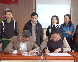 CĐCS Khối Dân vận, Mặt trận và Đoàn thể huyện Điện Biên kí cam kết thực hiện Chỉ thị 35 CT TTg của Thủ tướng Chính phủ