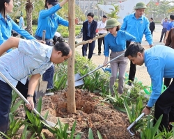 Liên đoàn Lao động thành phố Điện Biên Phủ phát...