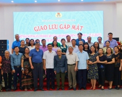 Gặp mặt cán bộ công đoàn hưu trí và toàn thể cán bộ công đoàn chuyên trách nhân kỷ niệm 62 năm ngày thành lập công đoàn Điện Biên (15/4/1963 - 15/4/2025)