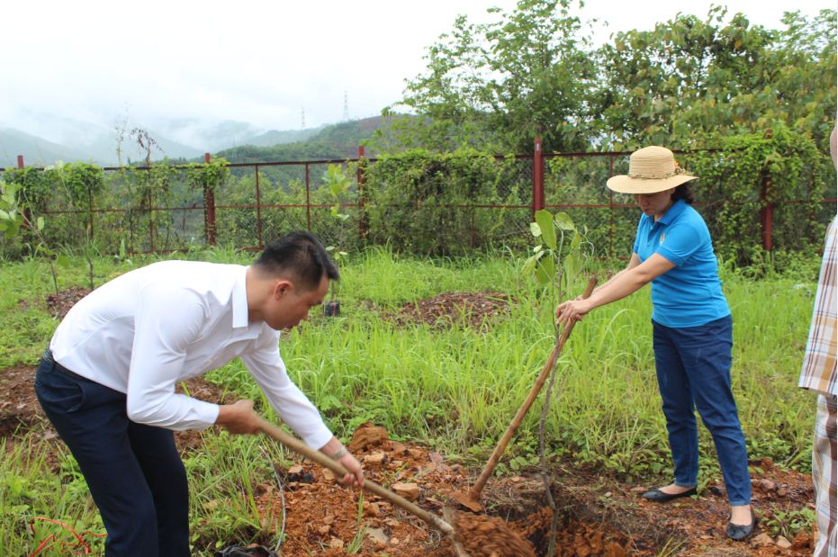 35 CÔNG ĐOÀN CƠ SỞ CƠ QUAN LĐLĐ TỈNH VỚI CÁC HOẠT ĐỘNG THÁNG CÔNG NHÂN 2019 07