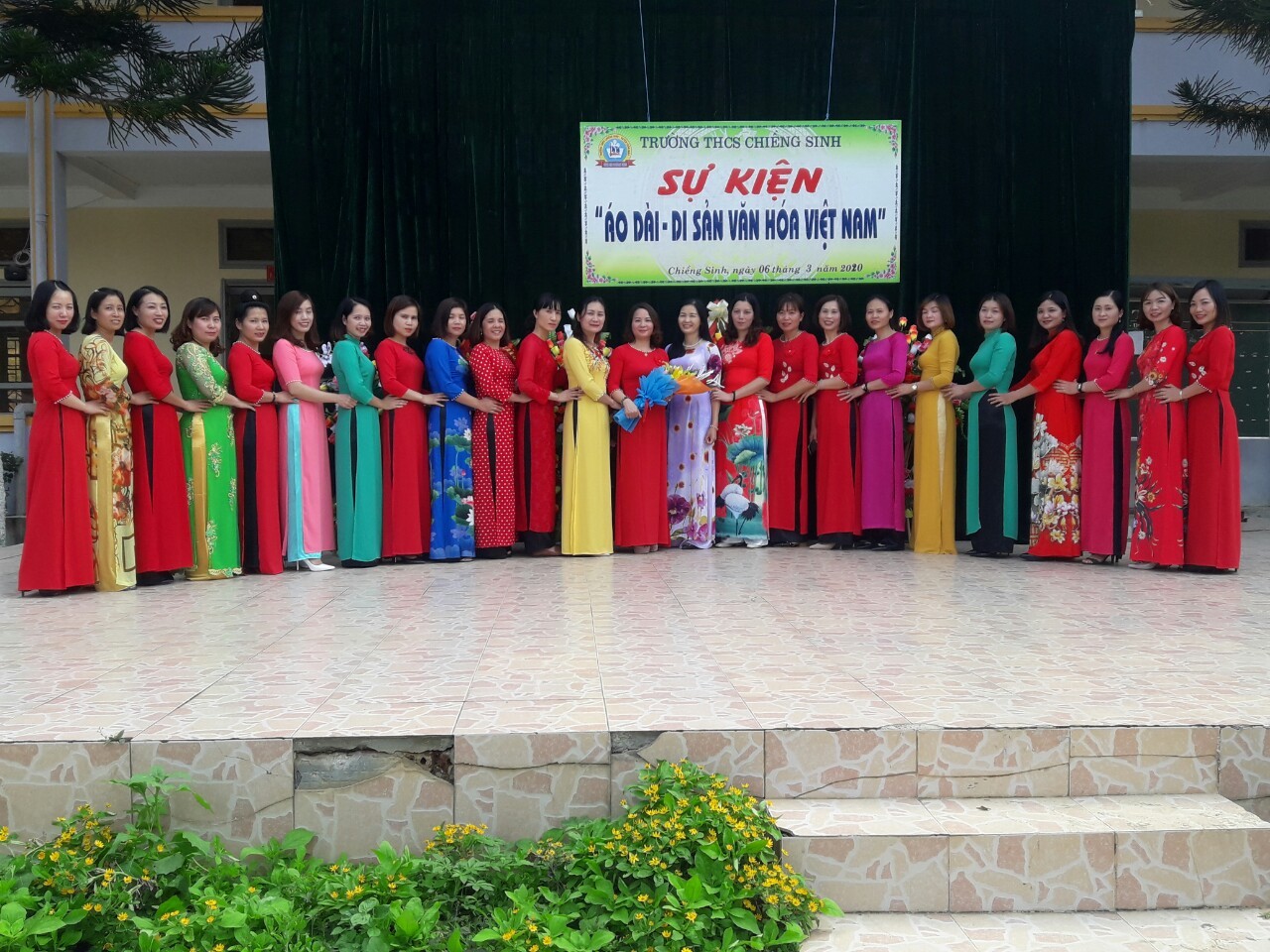 huong ung tuan le ao dai 2020 01