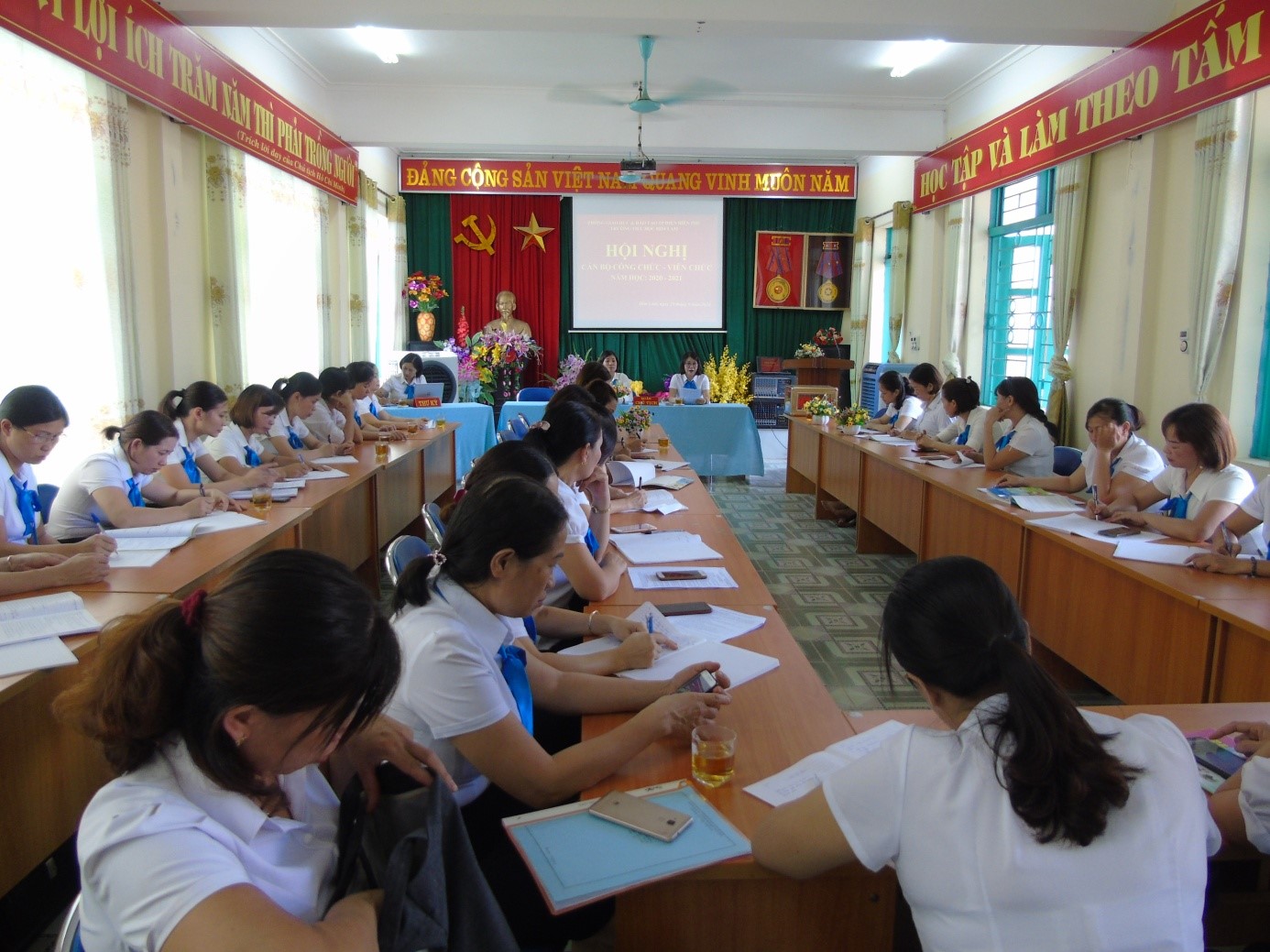 02 TIN BÀI HNCNVC TIỂU HỌC HIM LAM 07