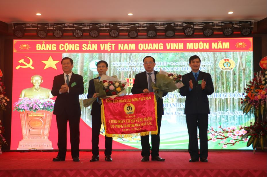 40 tin Hội nghị NLĐ cong ty cao su 02