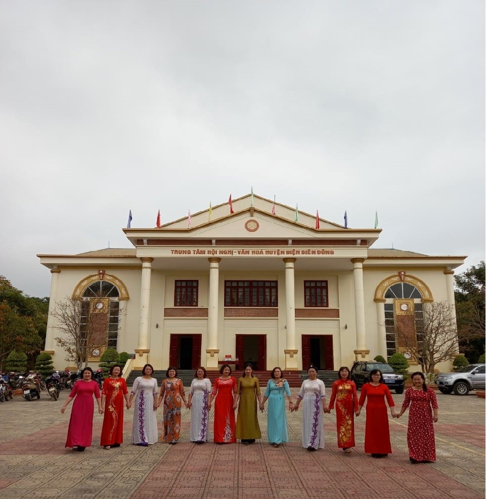 70 Tin tuan le ao dai 01