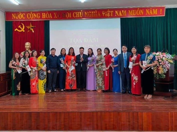 82 tin bài HN CBCC VP HĐND&UBND 03