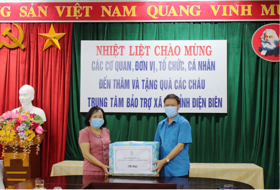 06 tin LĐLĐ tỉnh tặng quà trung thu 2021 03