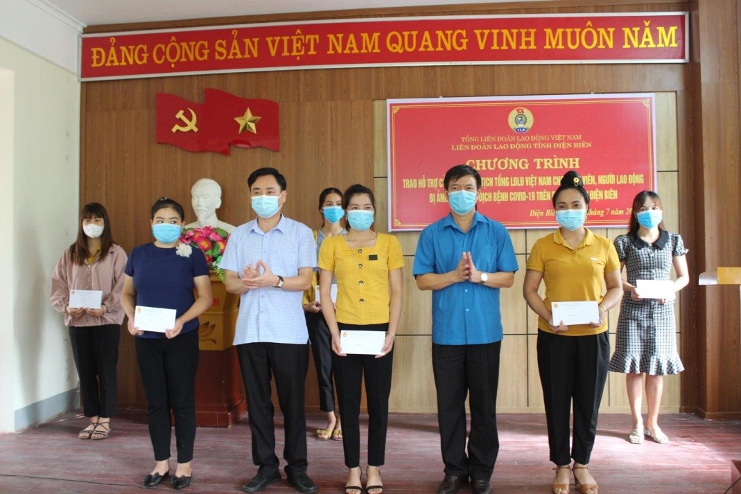 45 Công đoàn với tinh thần tương thân tương ái trong công tác phòng, chống dịch Covid 19 01