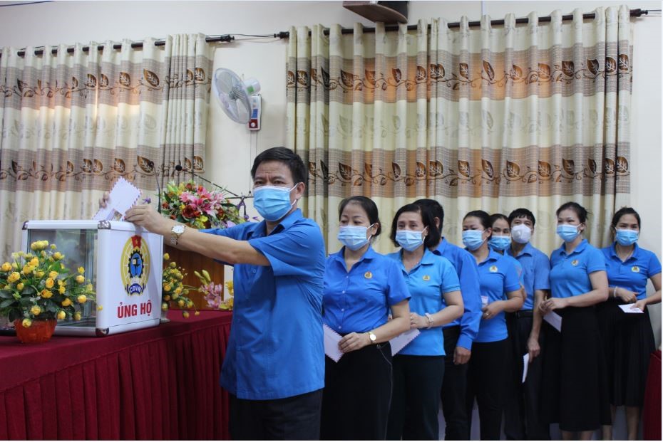 45 Công đoàn với tinh thần tương thân tương ái trong công tác phòng, chống dịch Covid 19 02