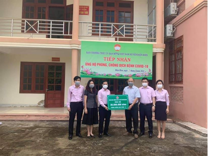 58 10 11 Các cấp CĐ huyện Điện Biên tham gia ủng hộ 08