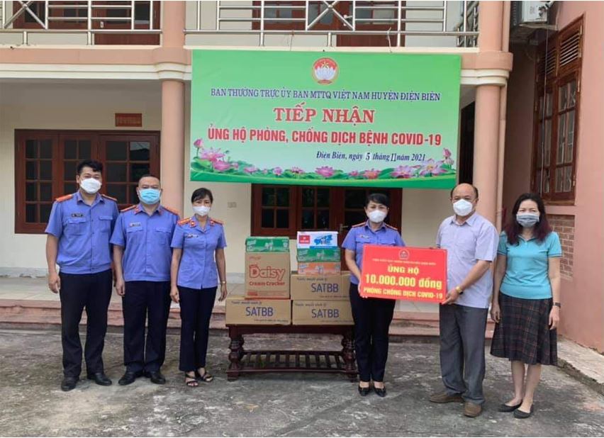 58 10 11 Các cấp CĐ huyện Điện Biên tham gia ủng hộ 10