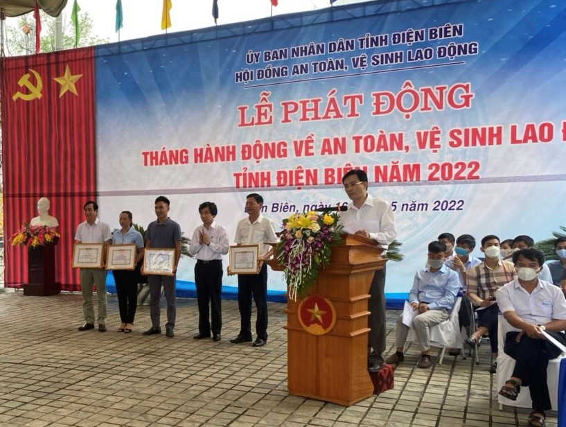 42 TIN Phát động Tháng hành động ATVSLĐ 03