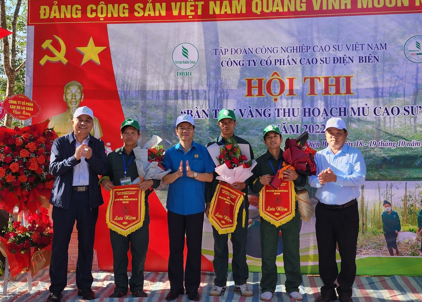 26 tin Tổ chức thành công Hội thi Bàn tay vàng thu hoạch mủ cao su 02