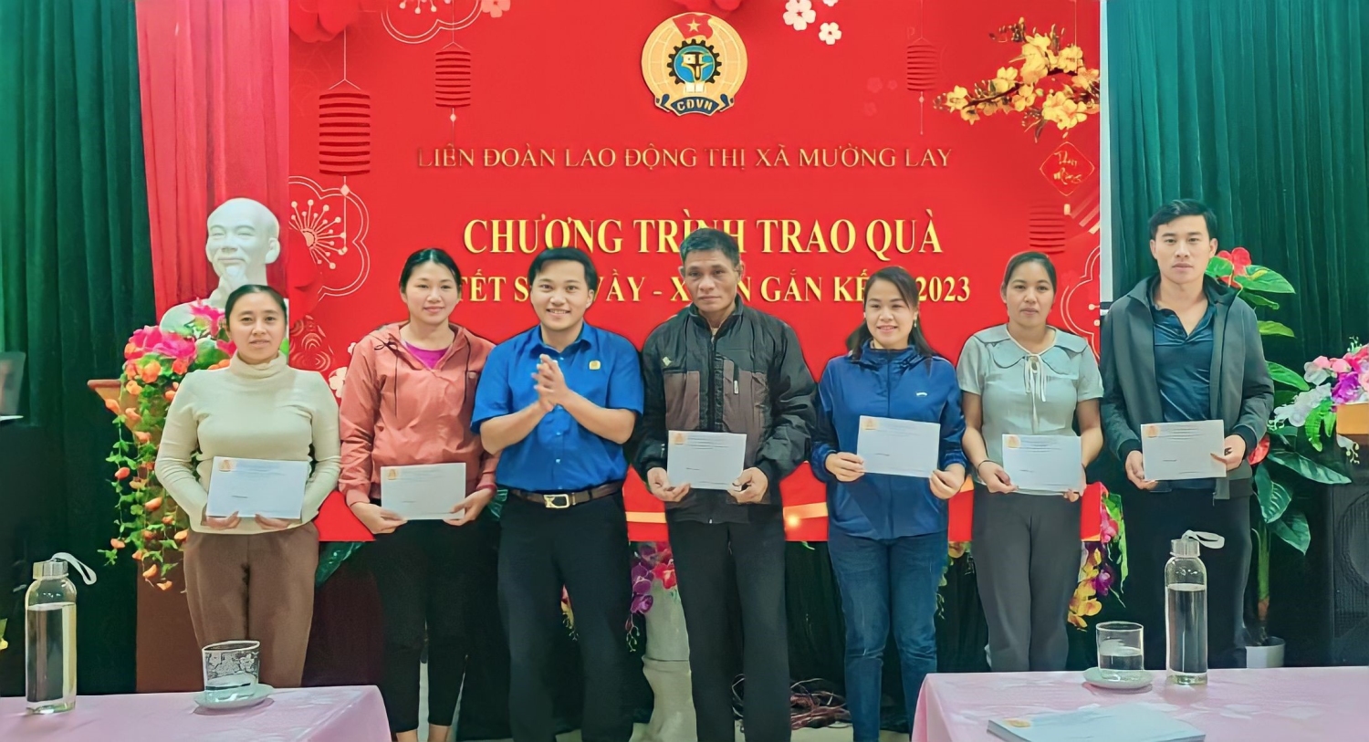 40 Tin Tưng bừng chương trình 01