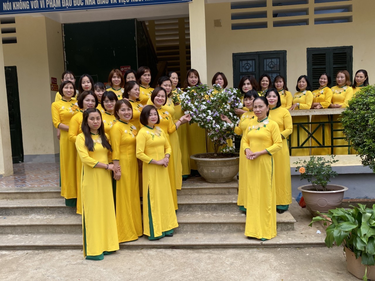 78 Tin tuan le ao dai dien bien dong 02