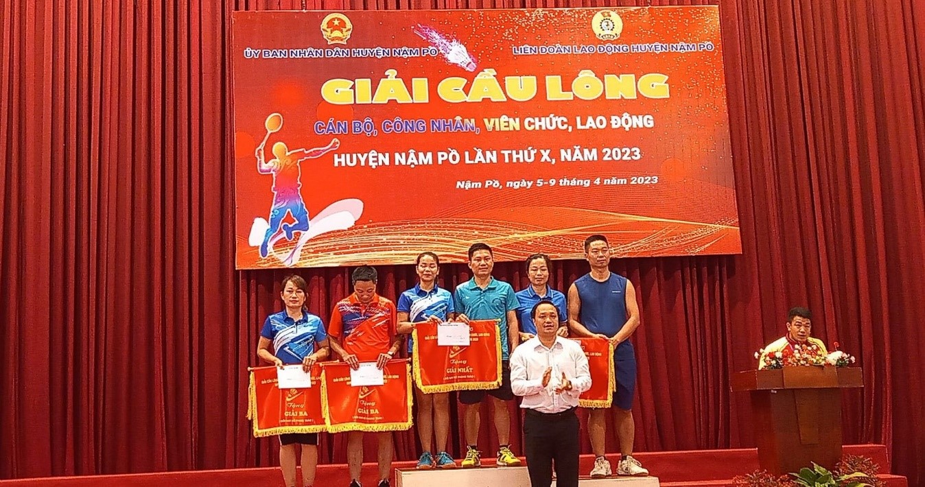 12 Nậm Pồ tổ chức thành công giải Cầu lông CNVCLĐ lần thứ IX năm 2022 04