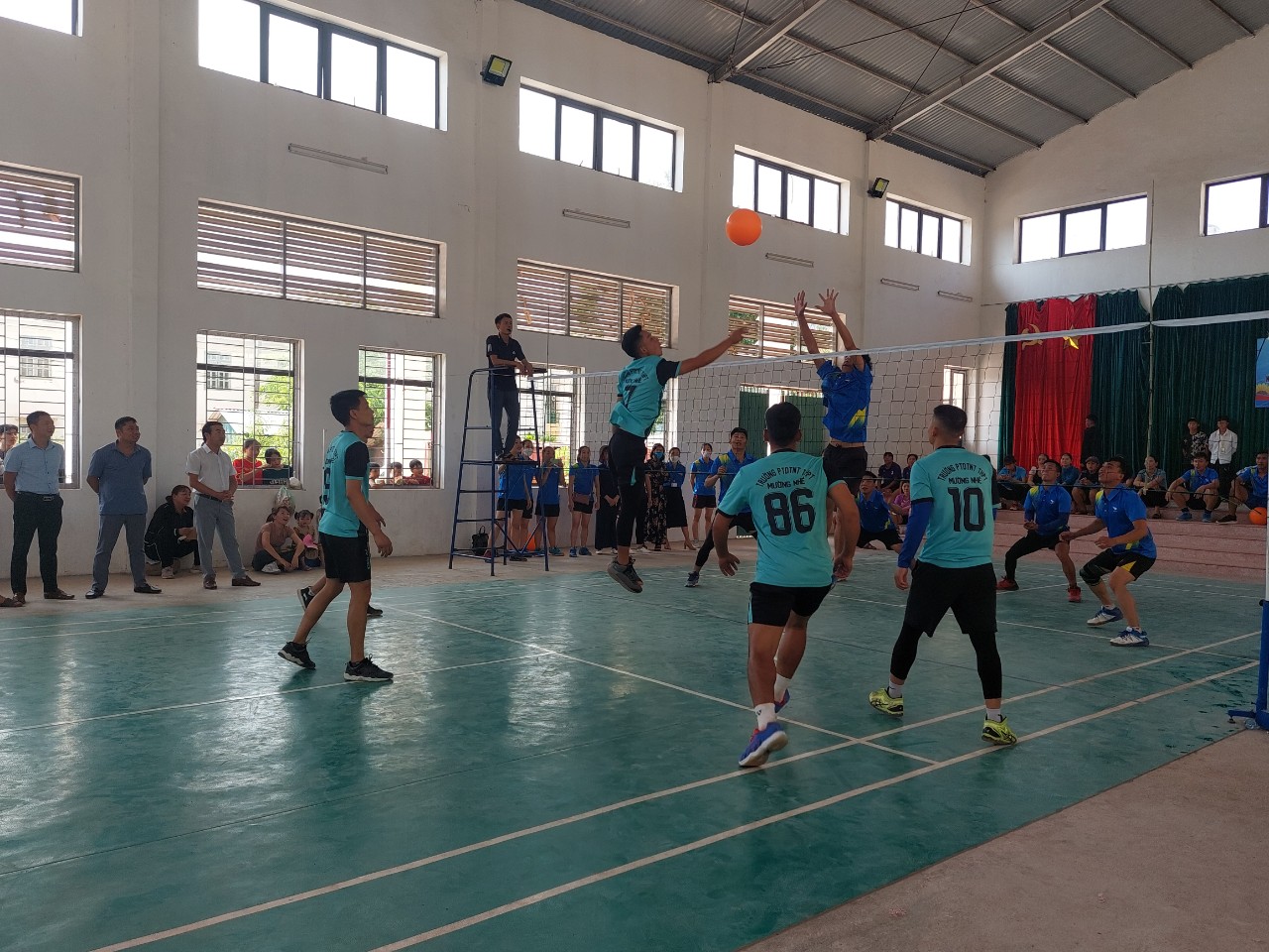26 TIN BẾ MẠC BÓNG CHUYỀN CNVCLĐ MƯỜNG NHÉ 2023 02
