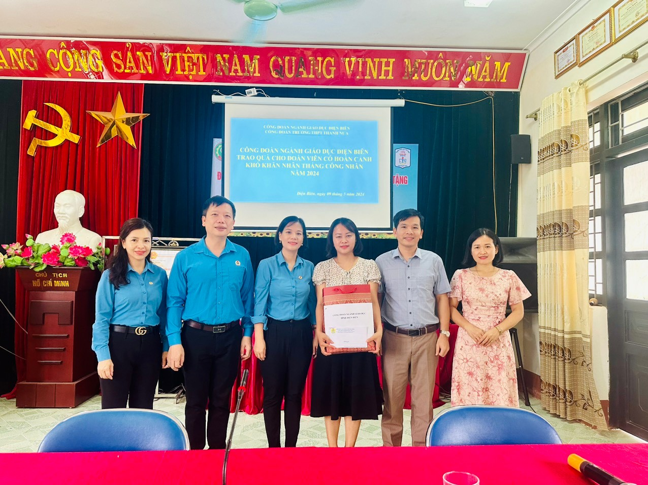 30 anh 2