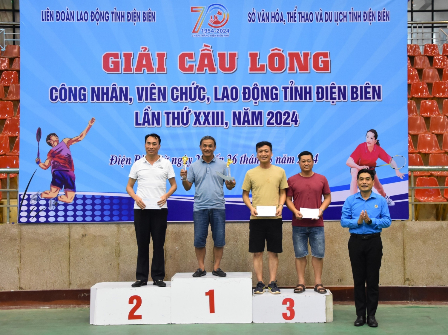 44 anh 1