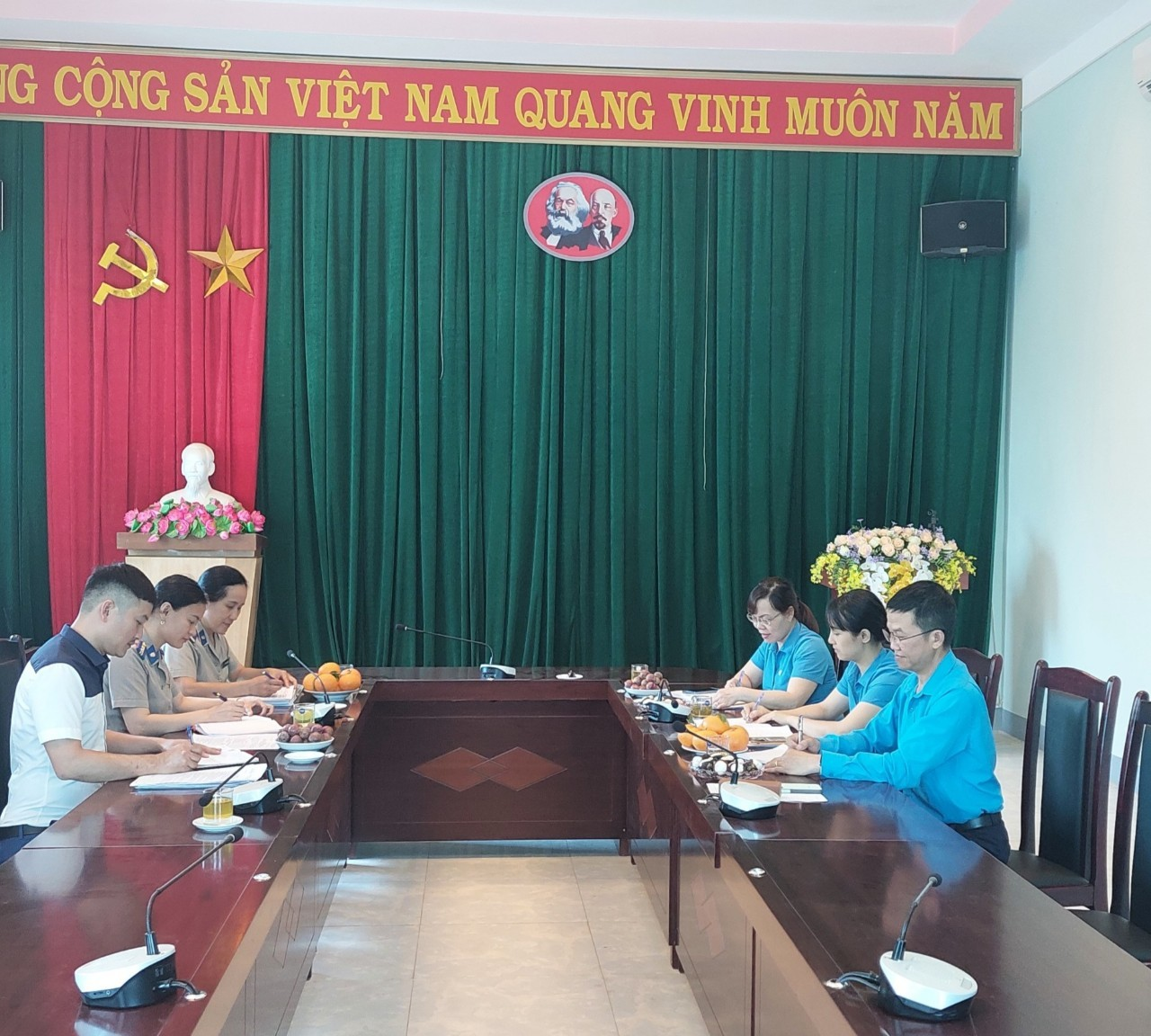 THANH PHO 2