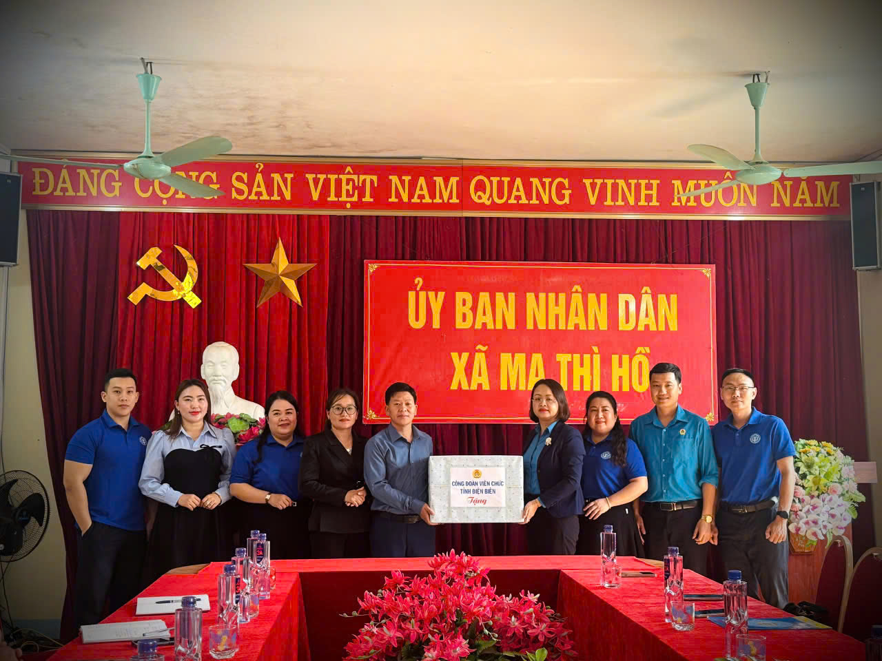 8 anh 1