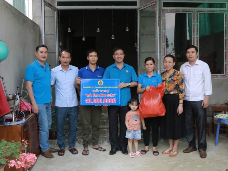 Tin-NGHIEM-THU-VA-BAN-GIAO-NHA-O-MUONG-ANG-Lu-Giang-Nam-duyet-01.jpg