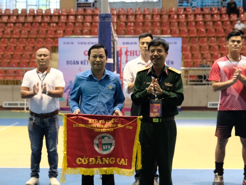 Hình ảnh: Giải Bóng chuyền đoàn kết Công - Nông - Binh tỉnh Điện Biên lần thứ 39, năm 2022